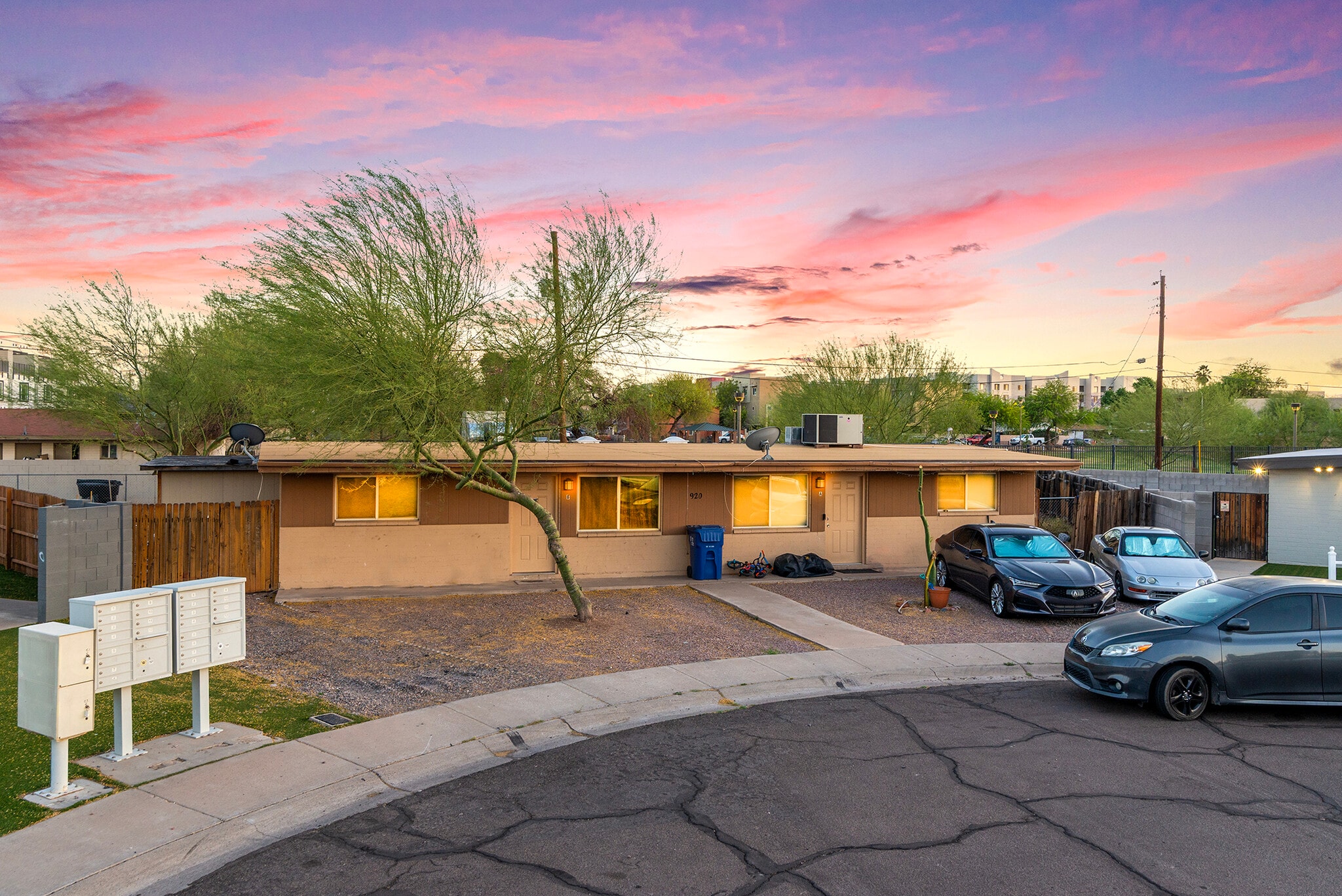920 S Kenwood Cir, Tempe, AZ for Sale