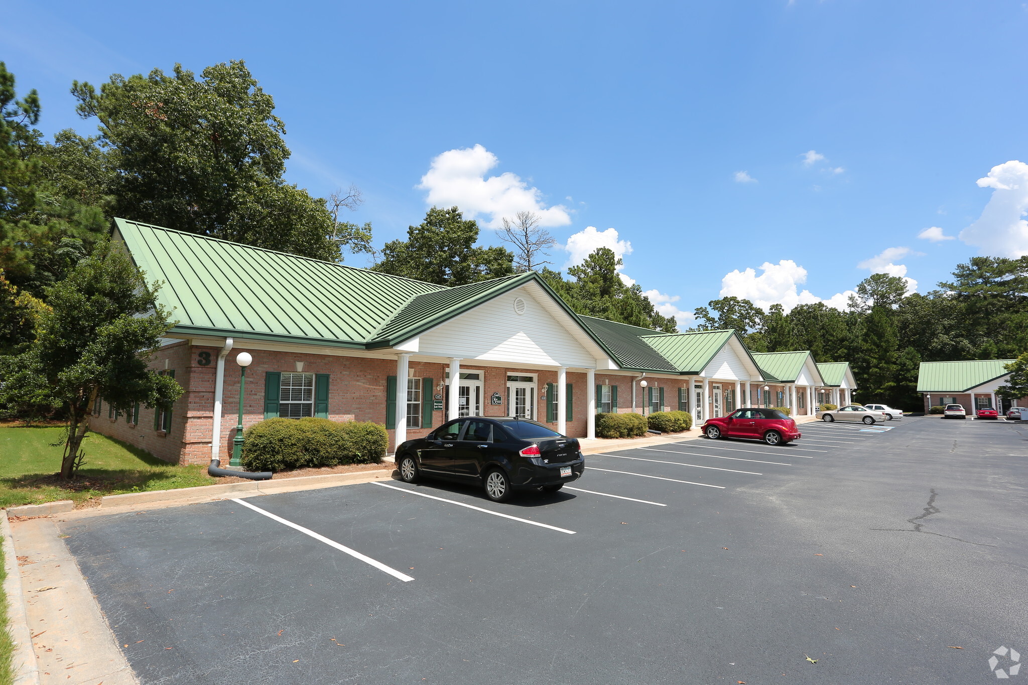 133-147 Lee Byrd Rd, Loganville, GA for Sale