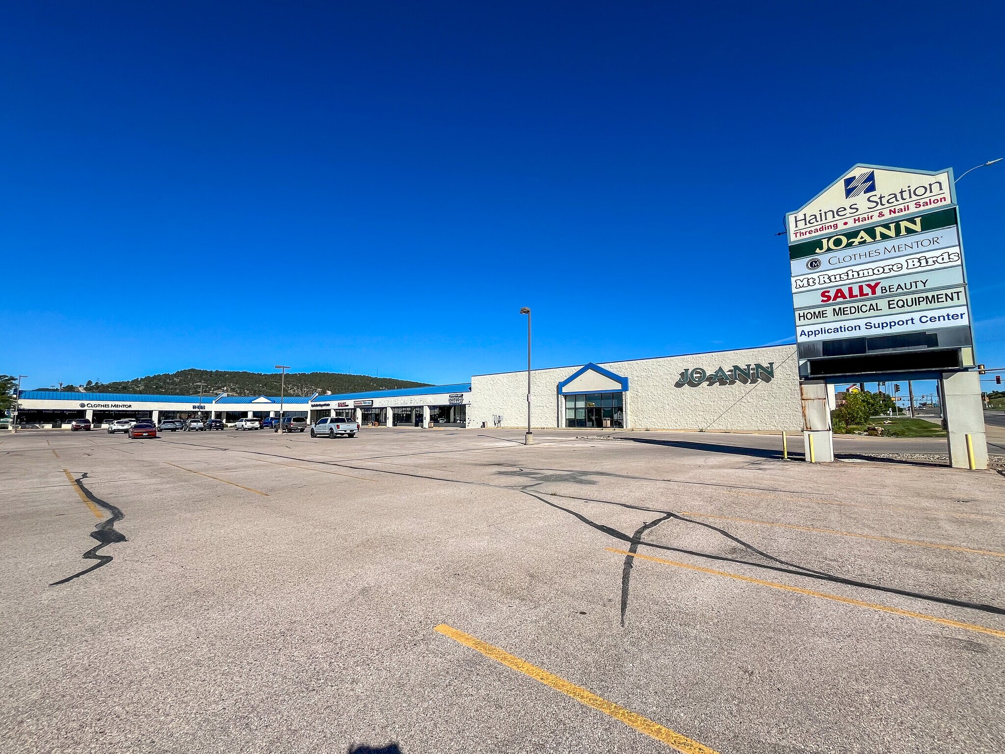 2255 N Haines Ave, Rapid City, SD for Rent