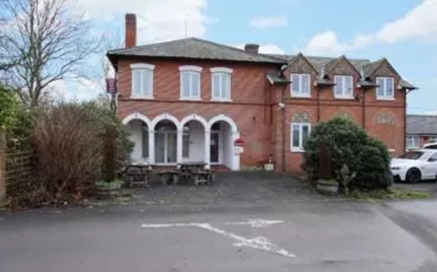 Parkhouse Cross, Cholderton, WIL for Sale