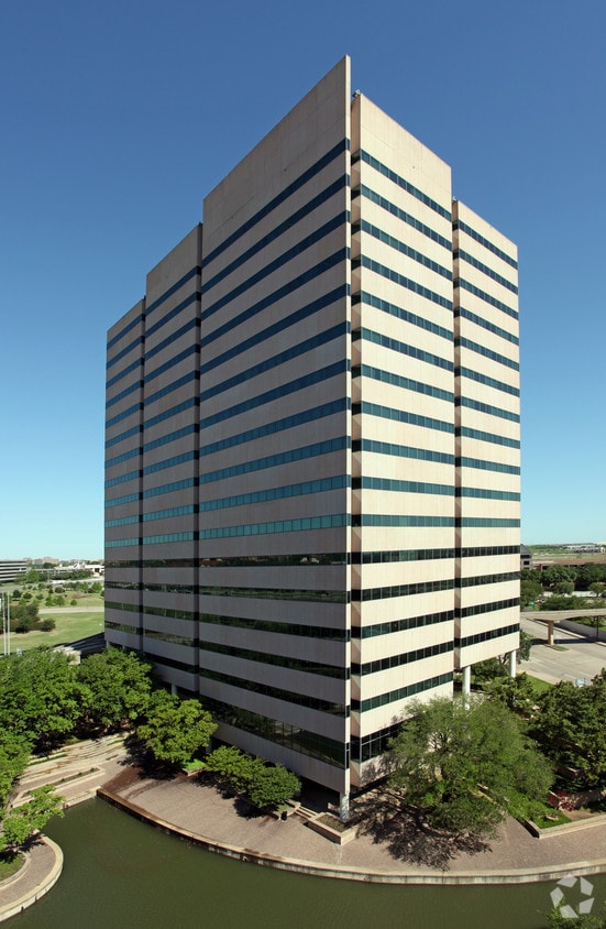 125 E John Carpenter Fwy, Irving, TX for Rent