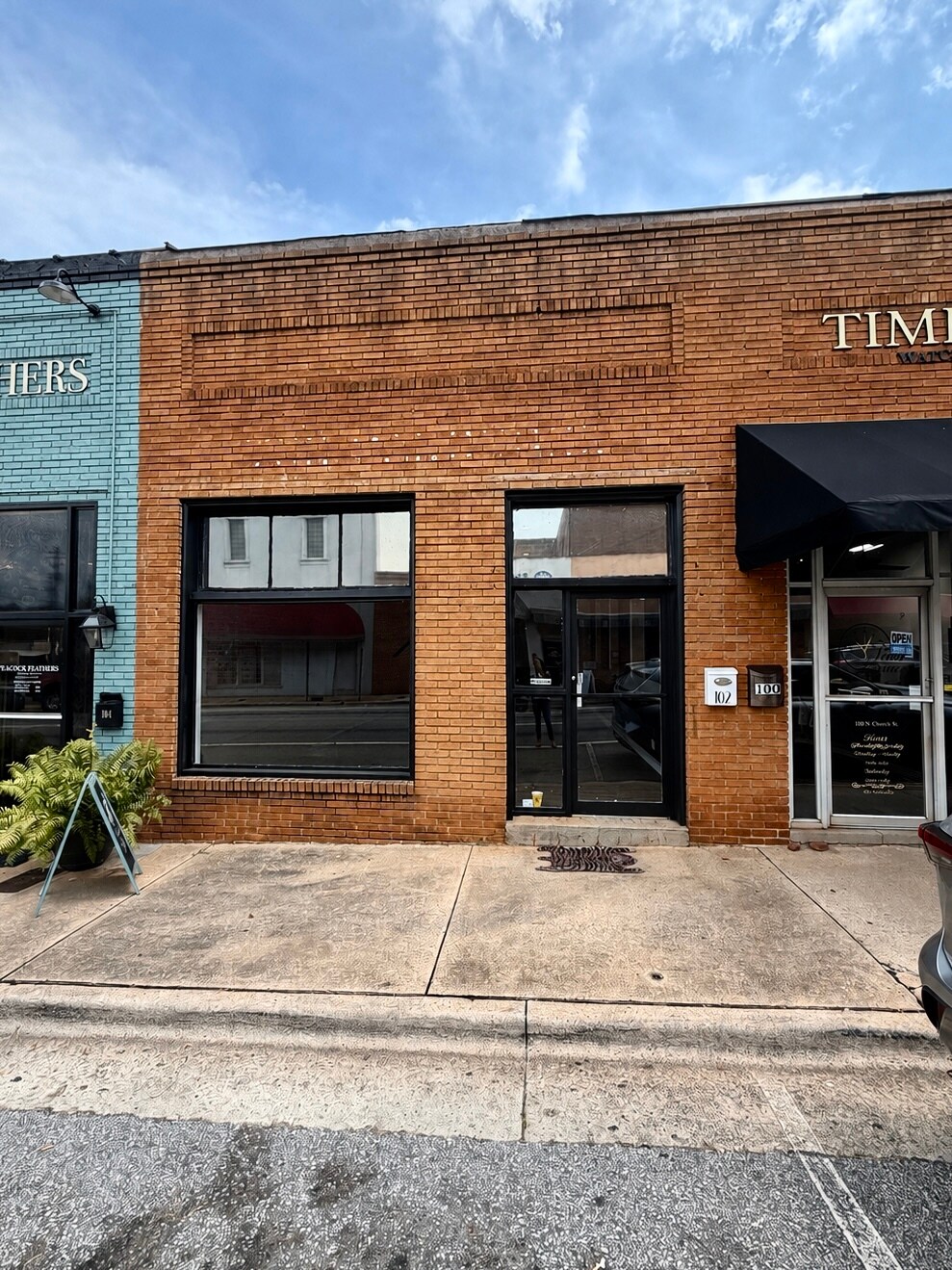 100-104 N Church St, Thomaston, GA for Sale