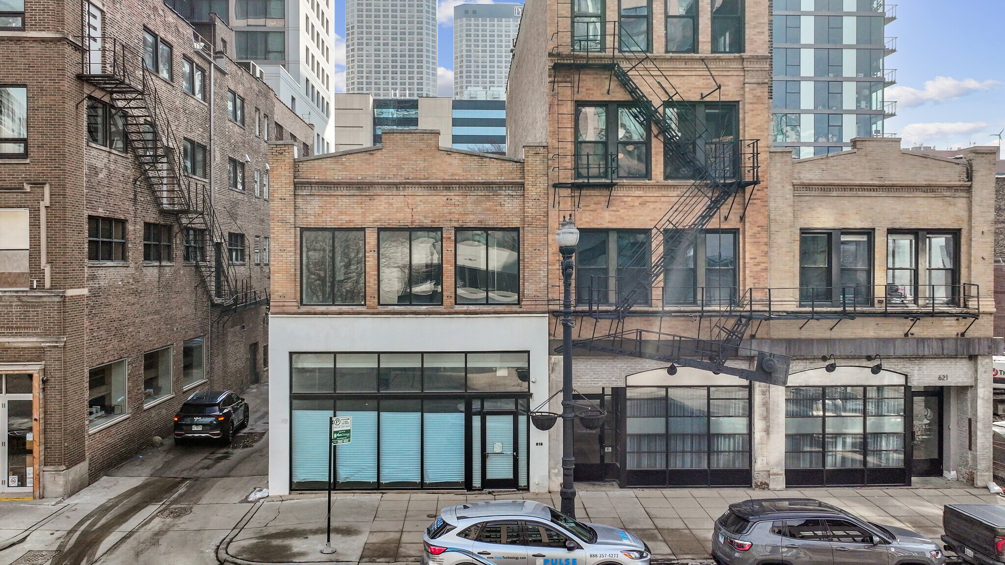 619 W Randolph St, Chicago, IL for Sale