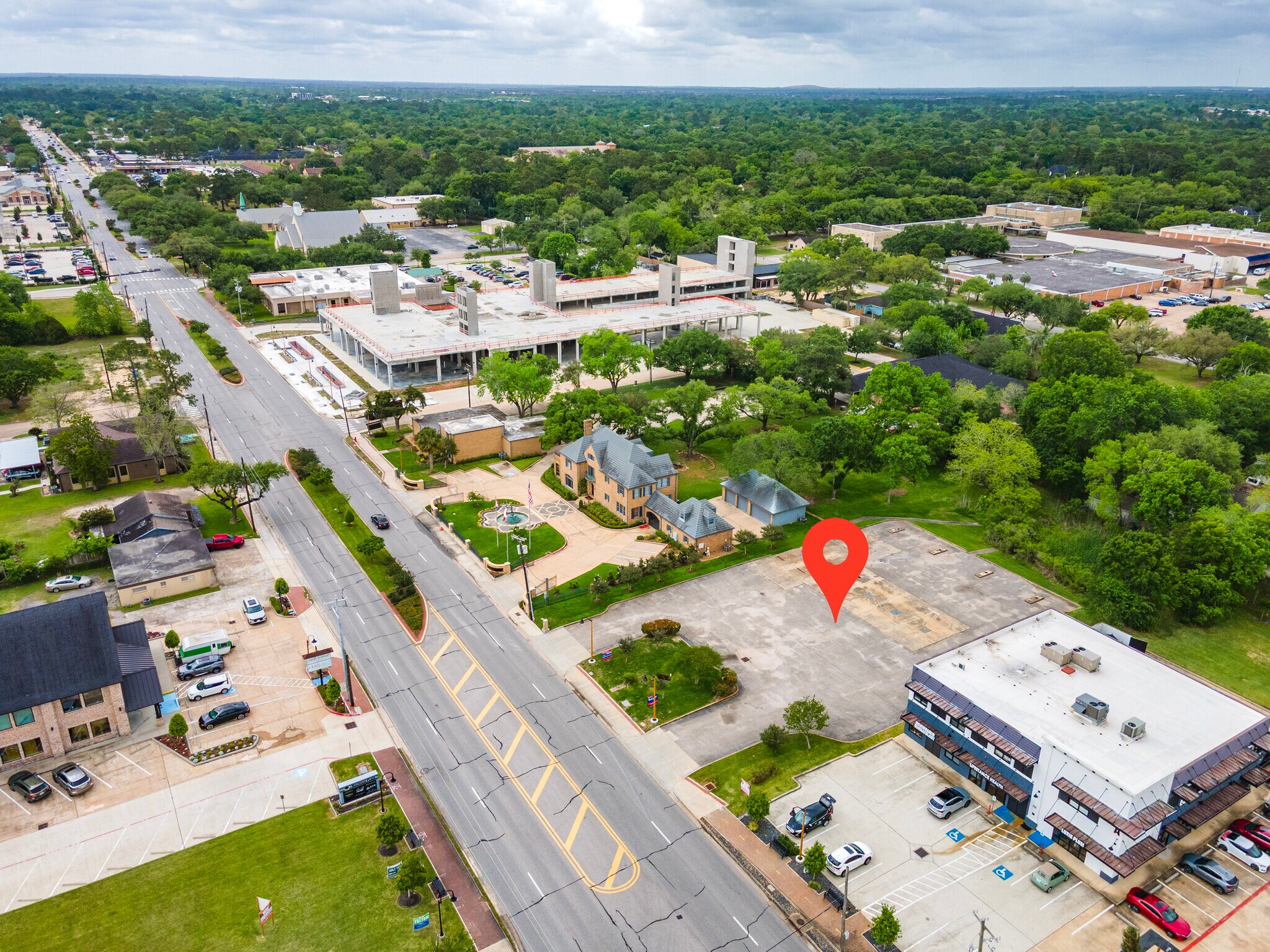 310 Friendswood Dr, Friendswood, TX for Rent