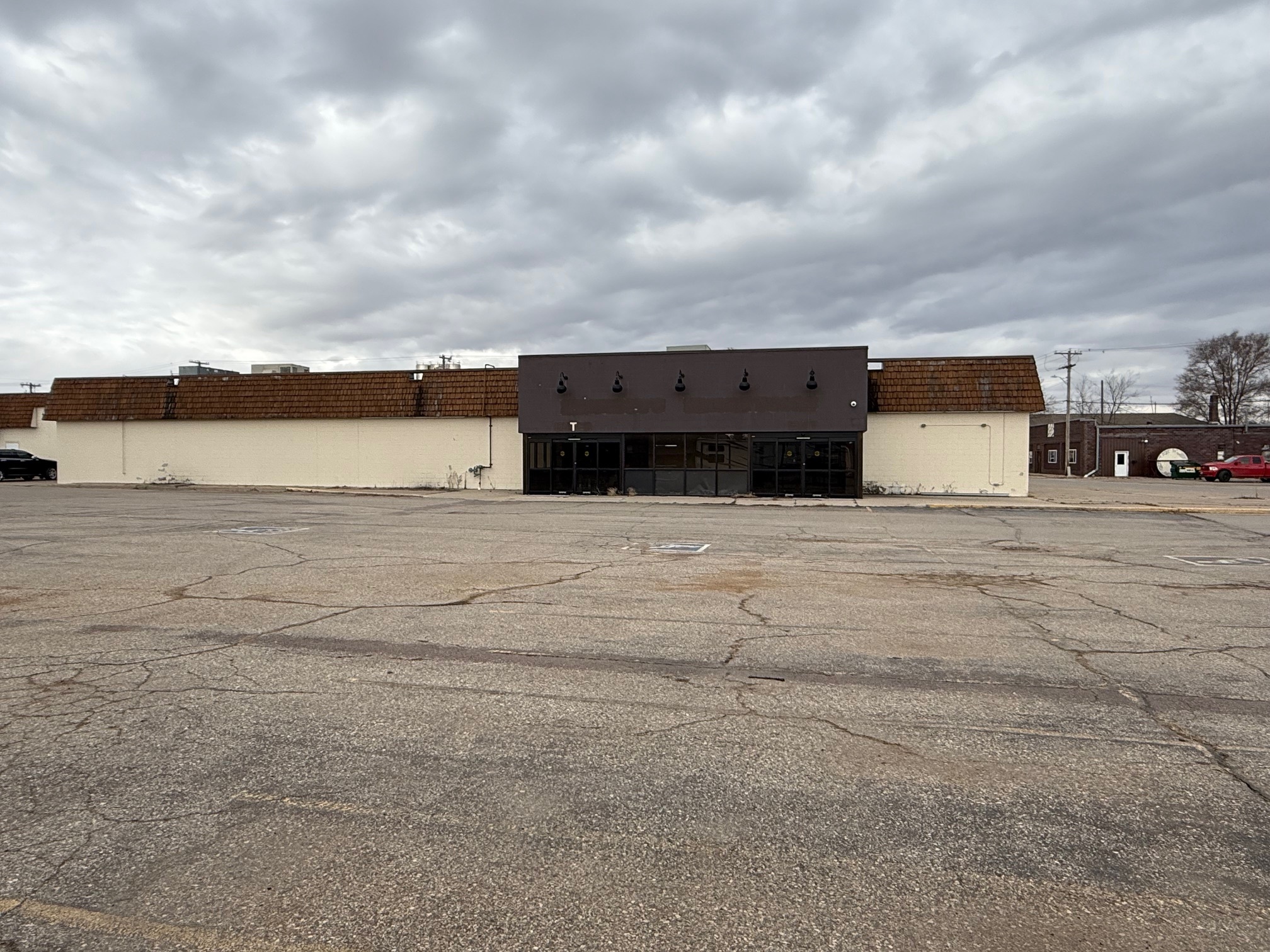 222 E Railway Ave, Milbank, SD for Sale