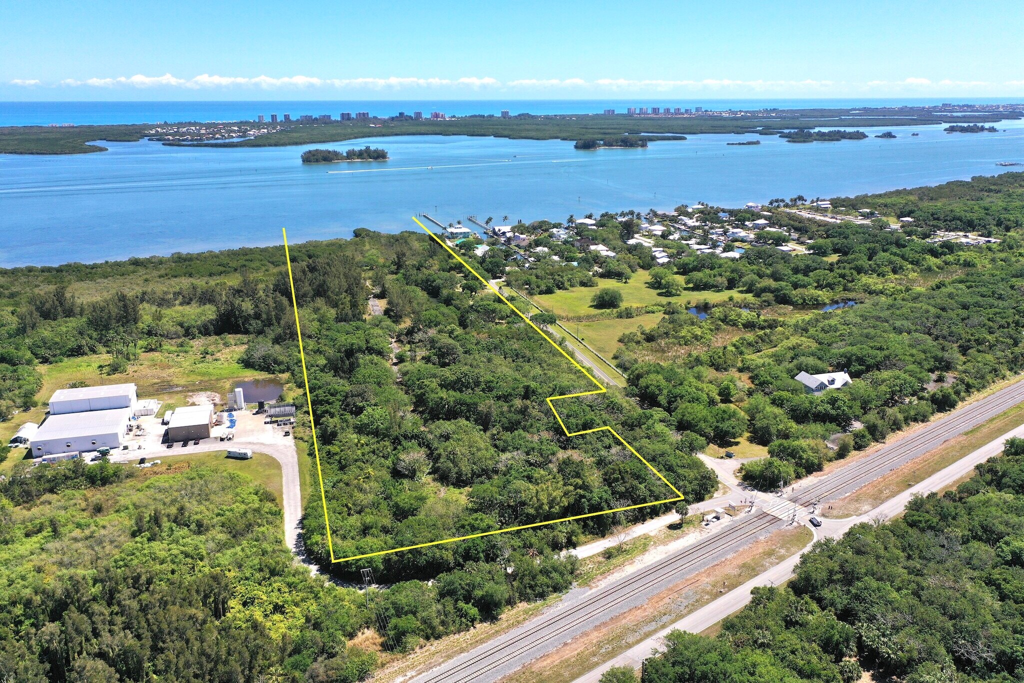 250 Rouse Rd, Fort Pierce, FL for Sale