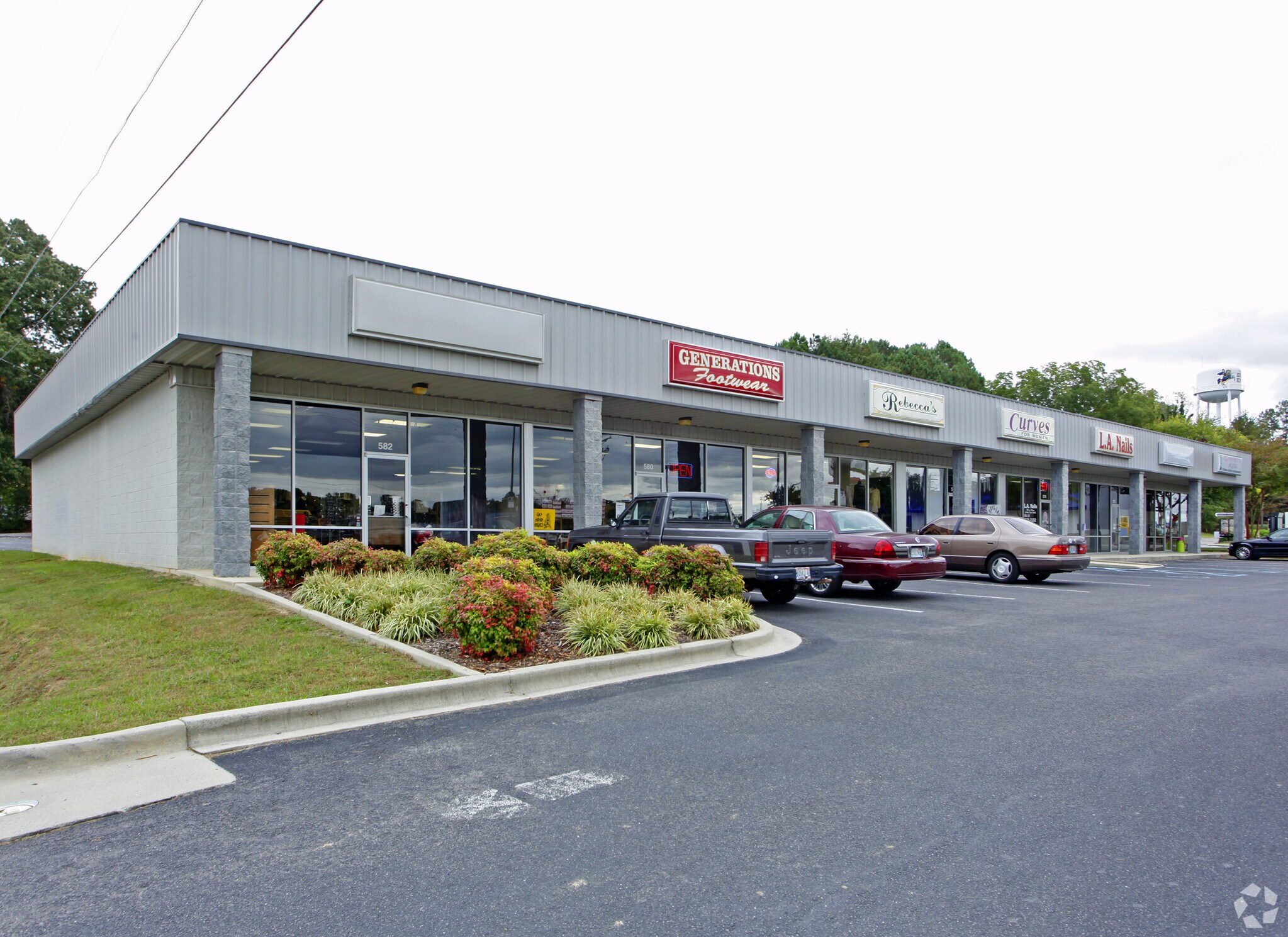 570-582 N Brindlee Mountain Pky, Arab, AL for Rent