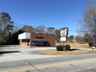 914 S Broad St, Clinton, SC for Sale