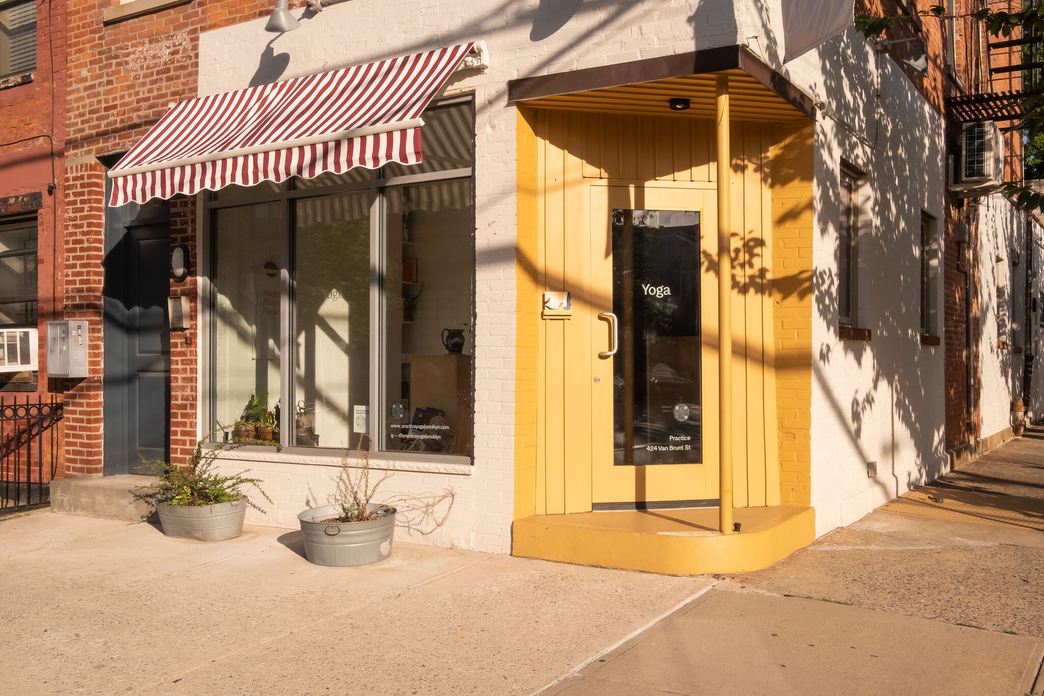 424 Van Brunt St, Brooklyn, NY for Rent