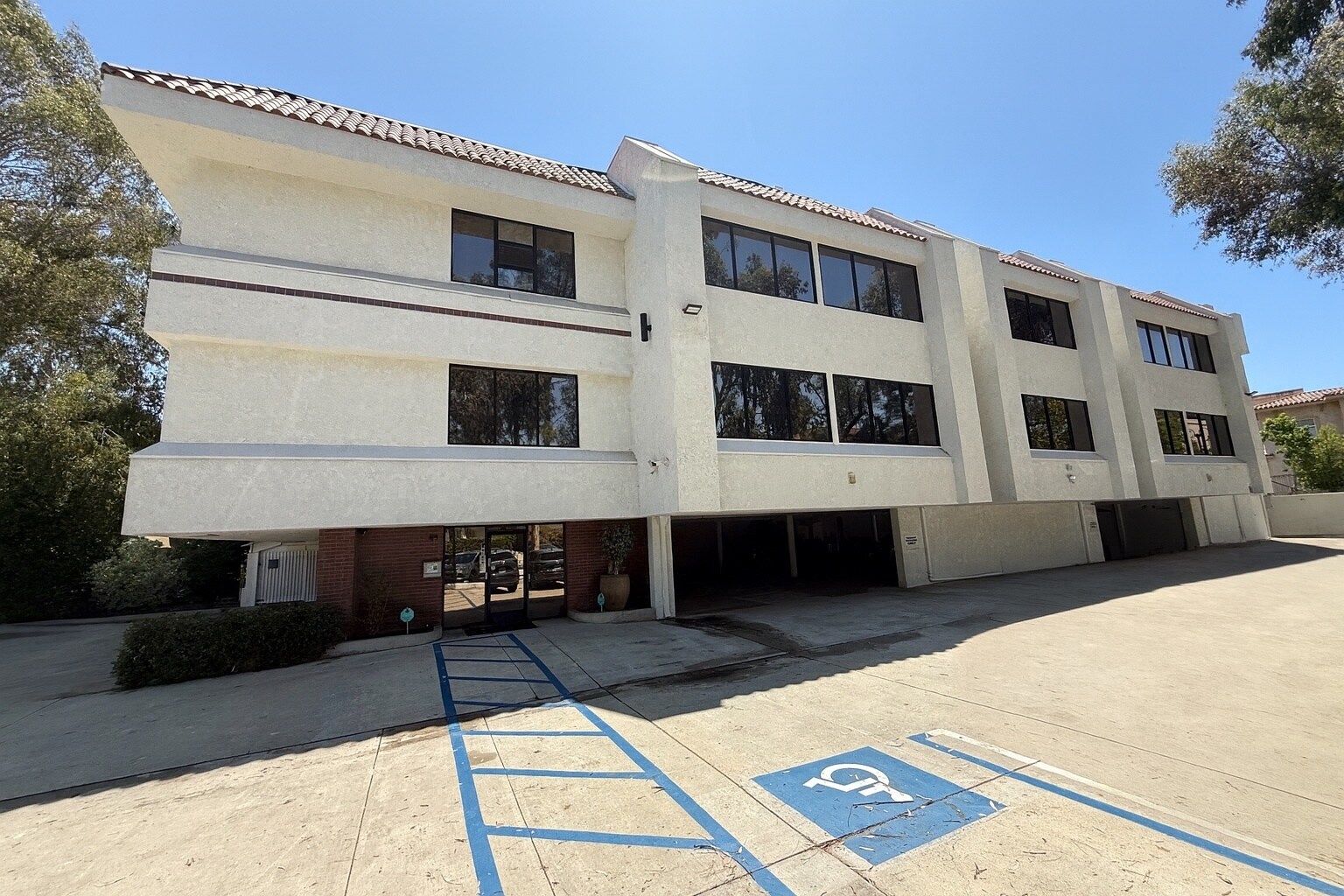 28030 Dorothy Dr, Agoura Hills, CA for Rent