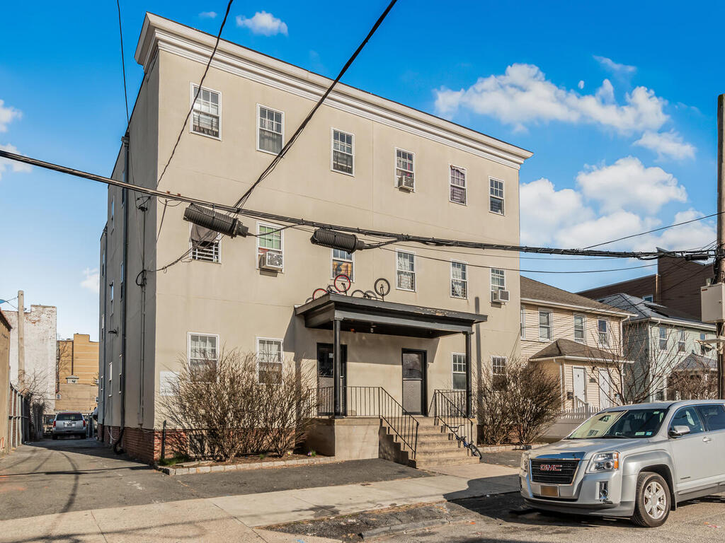 , New Rochelle, NY for Sale