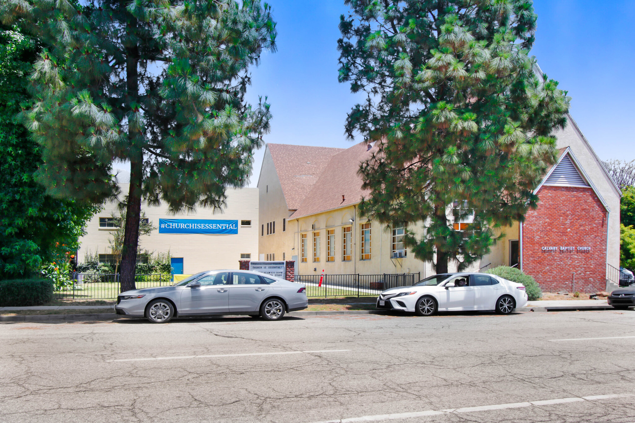 724 S Glenoaks Blvd, Burbank, CA for Sale