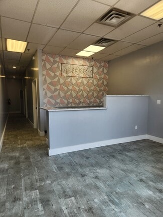 White Plains, NY Office/Medical, Retail - 122-138 W Post Rd
