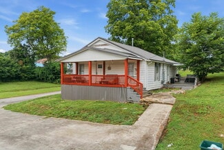 Loudon, TN Apartments - 206 Ferry St