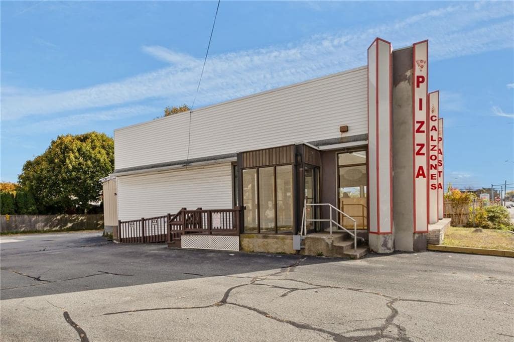 2792 Pawtucket Ave, East Providence, RI for Sale