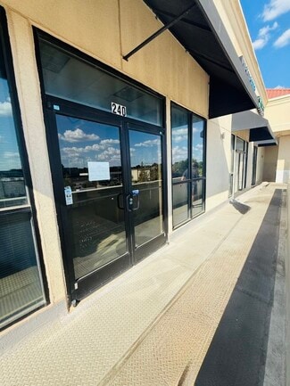 Irving, TX Retail - 825 W Royal Ln