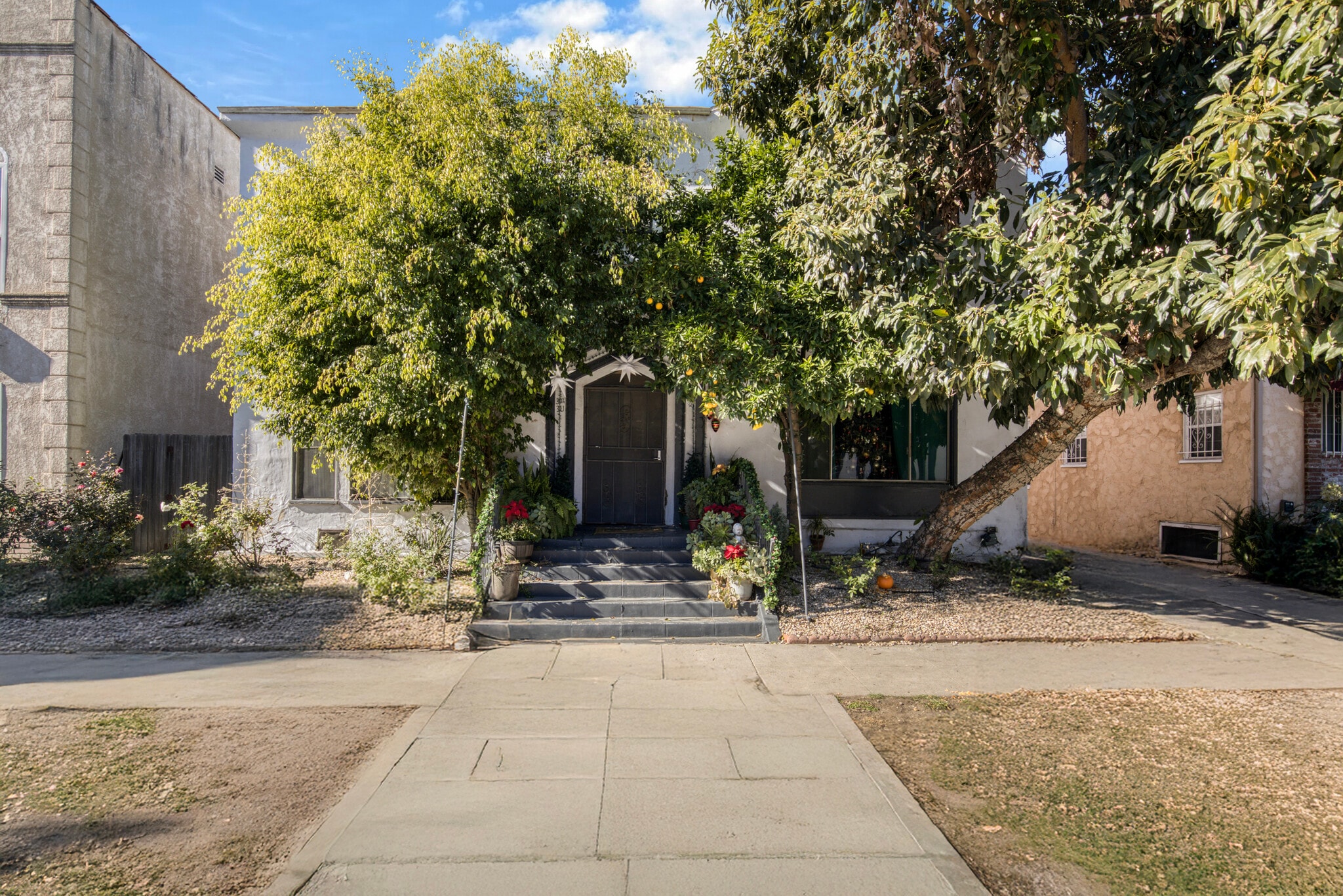 321 N Sierra Bonita Ave, Los Angeles, CA for Sale