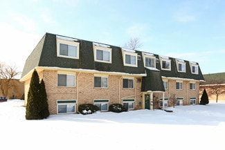 Charlotte, MI Apartments - 757 W Shepherd St