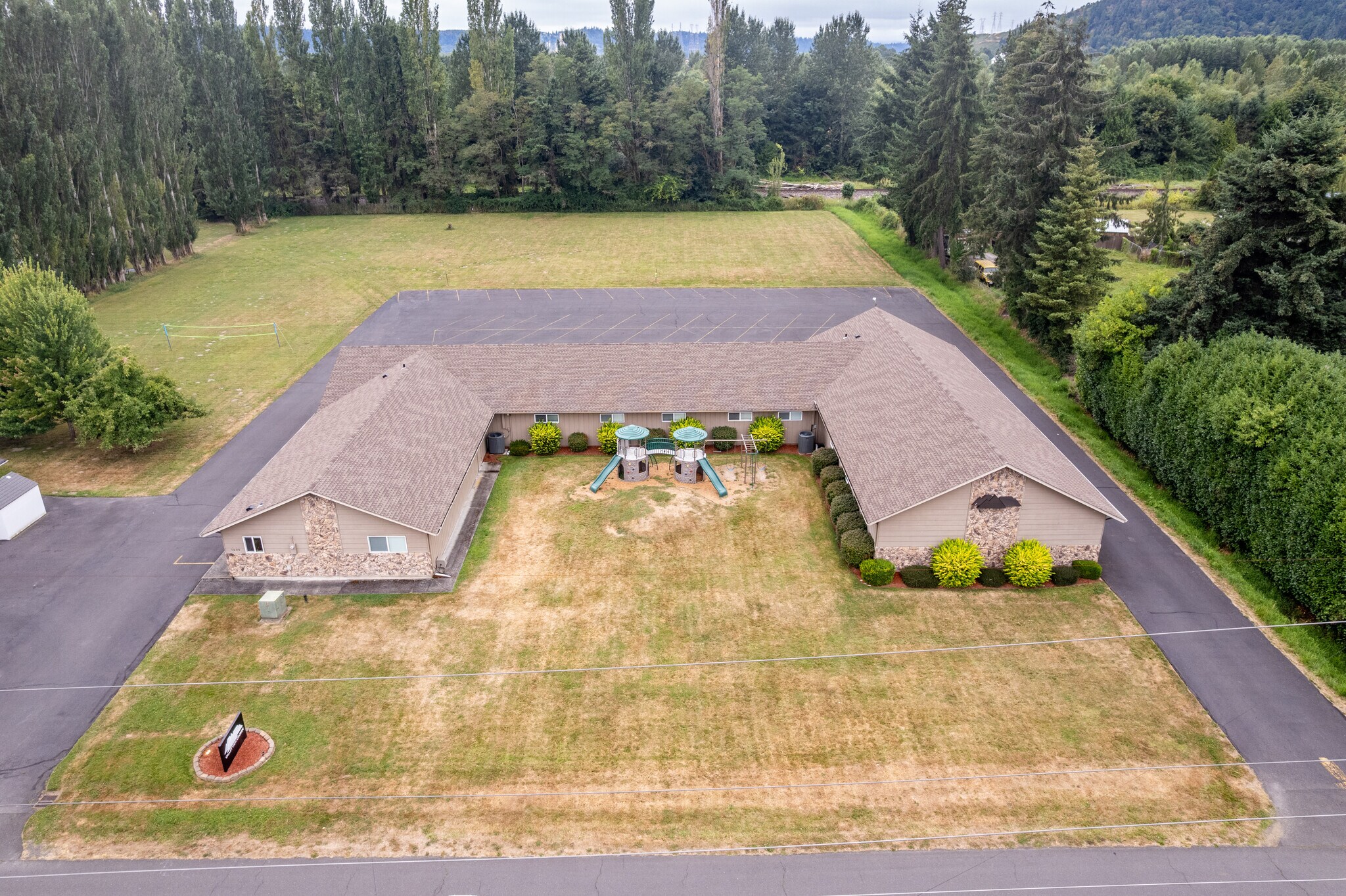 1435 33rd Ave, Longview, WA for Sale