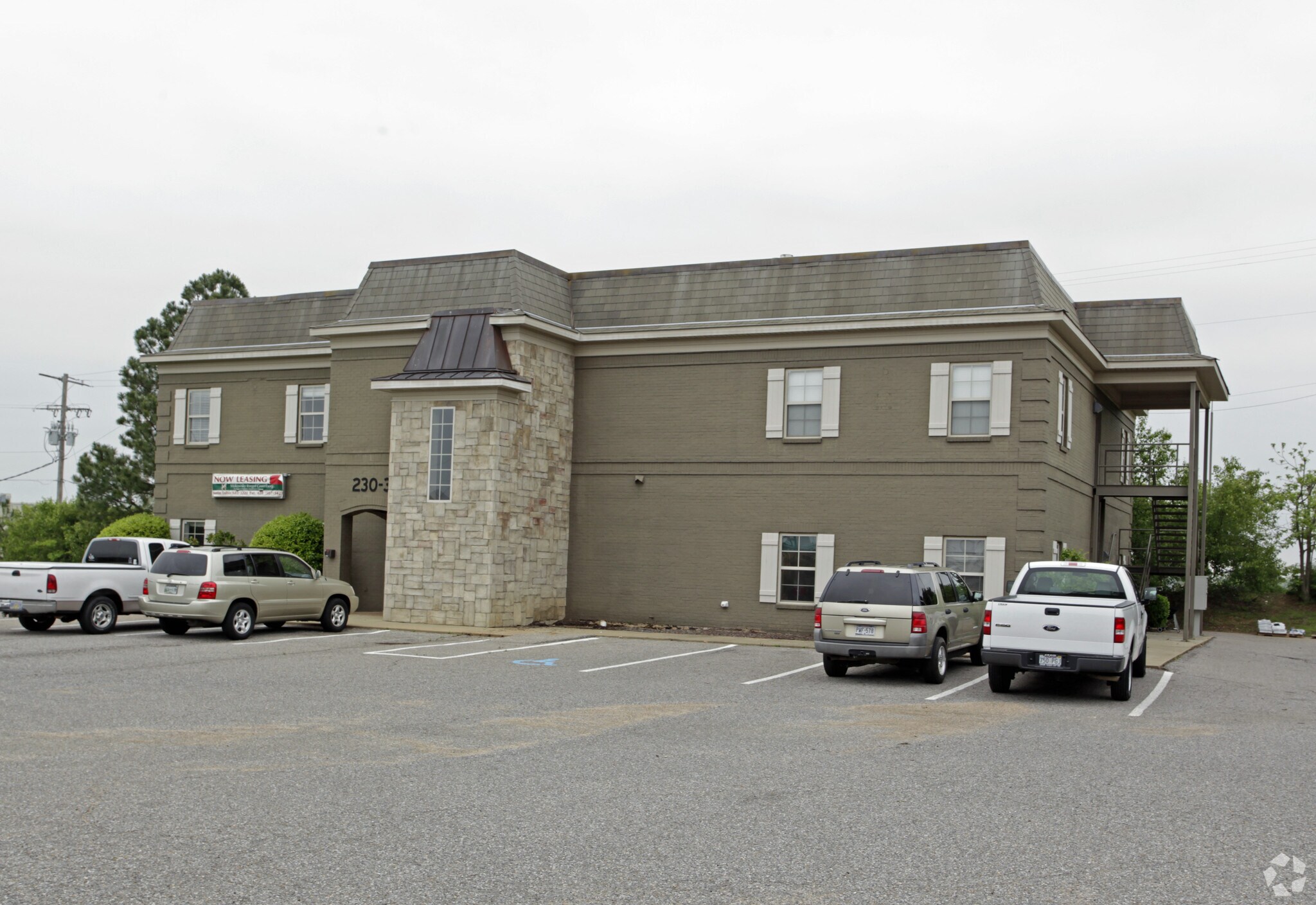 230 Goodman Rd E, Southaven, MS for Sale