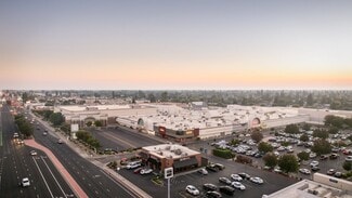 Visalia, CA Retail - 2031 S Mooney Blvd