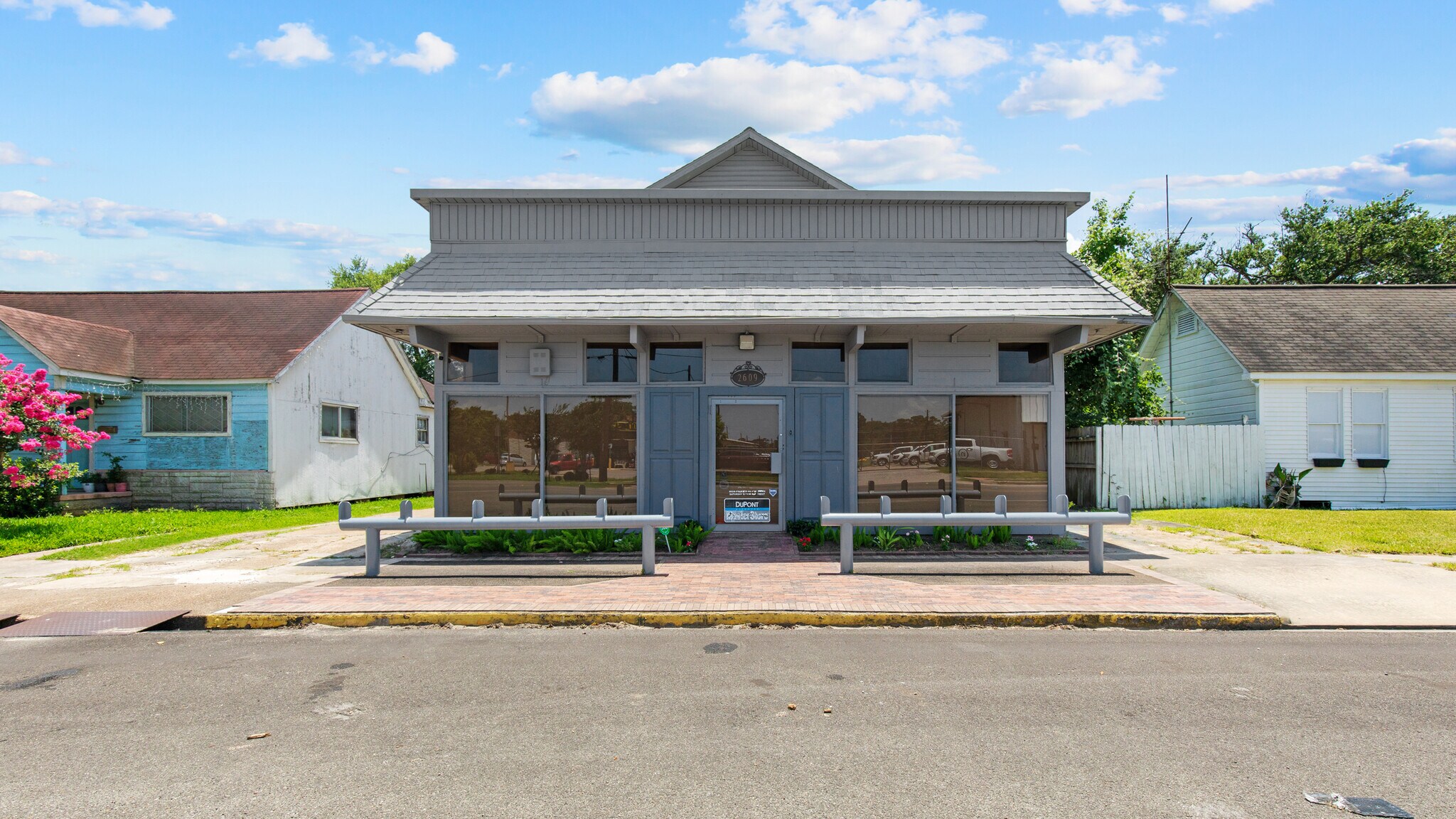 2609 W Main St, Baytown, TX for Sale