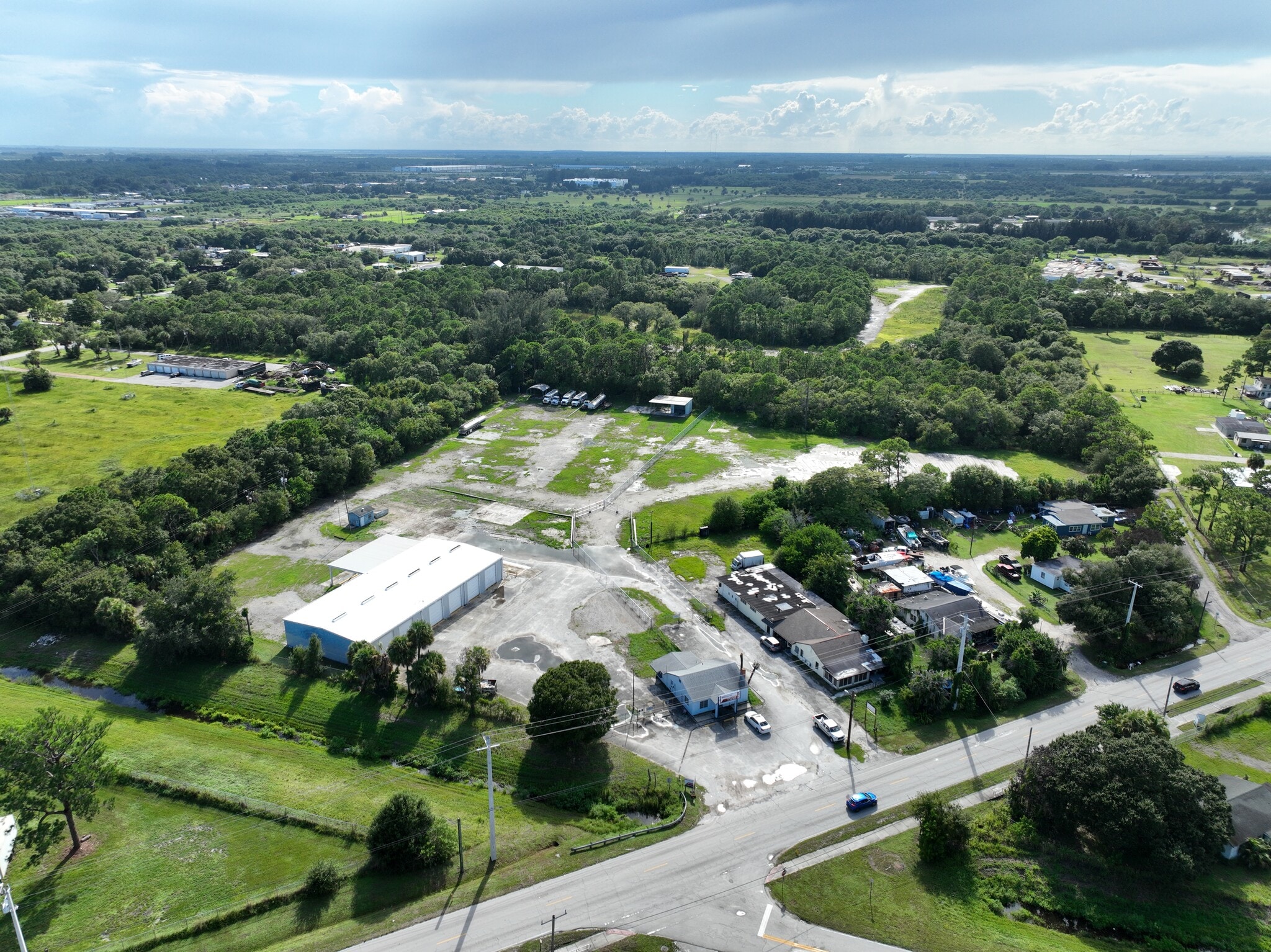 907 Angle Rd, Fort Pierce, FL for Rent