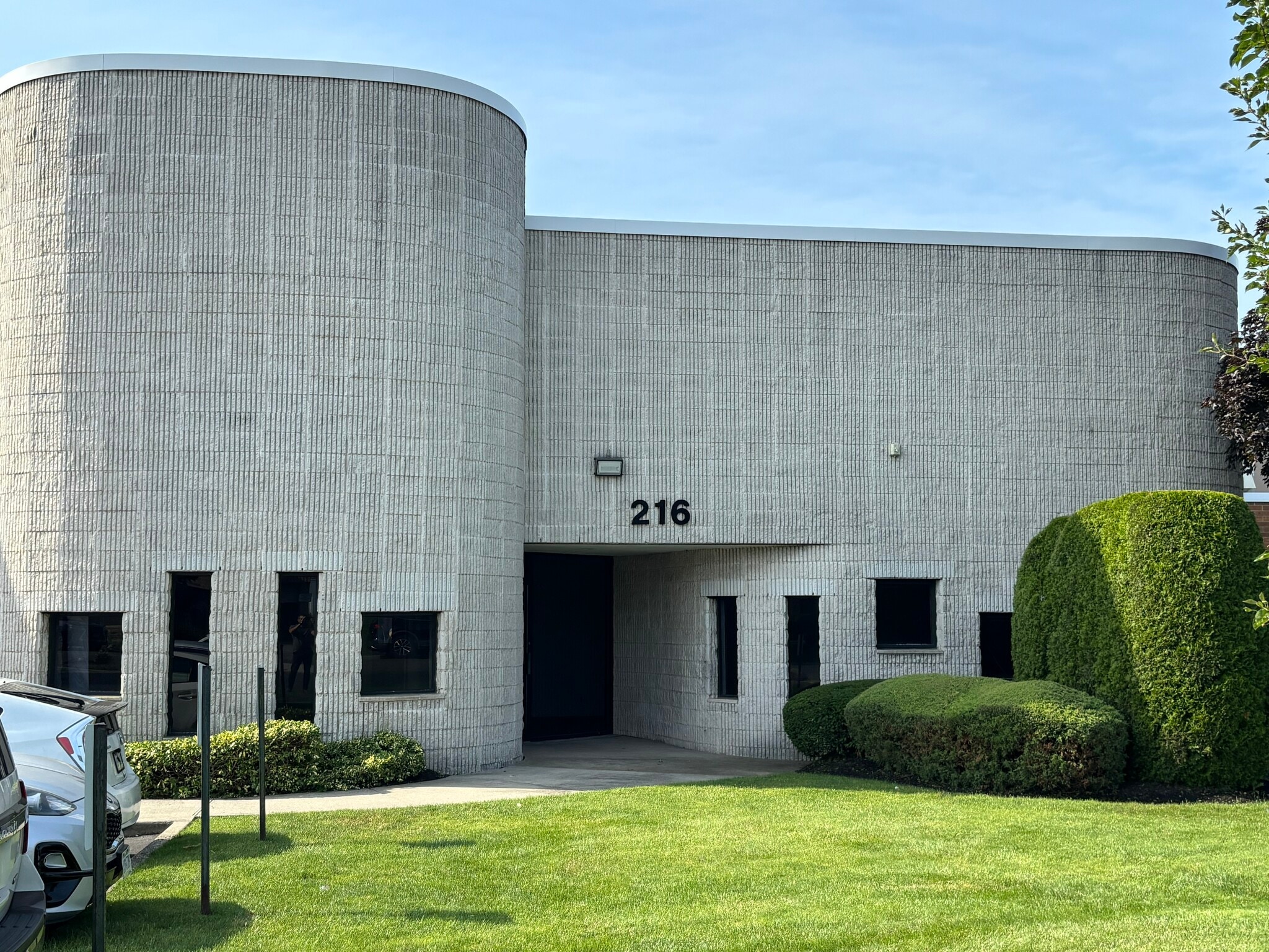 216-218 Sherwood Ave, Farmingdale, NY for Rent