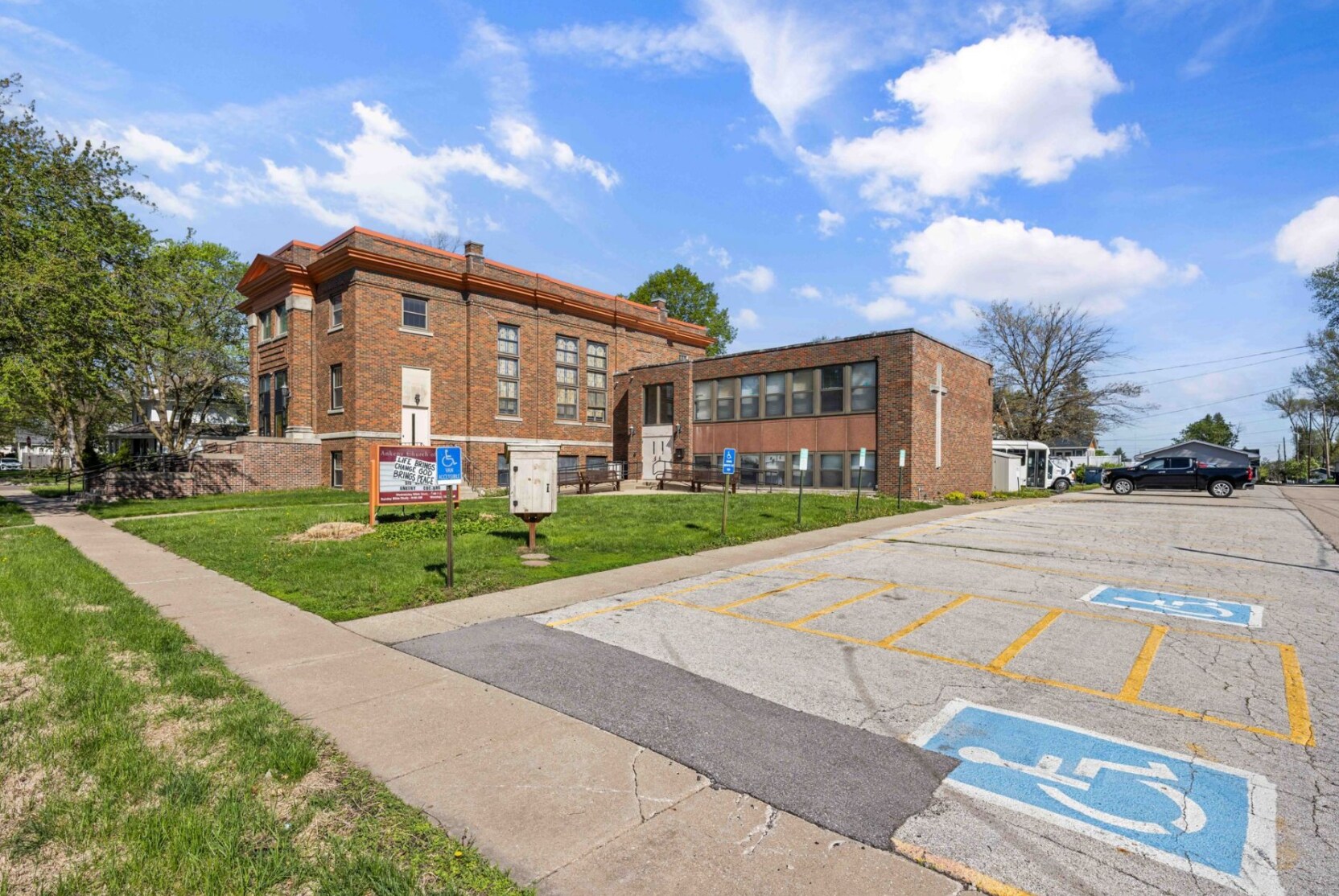 224 SW 3rd St, Ankeny, IA for Sale