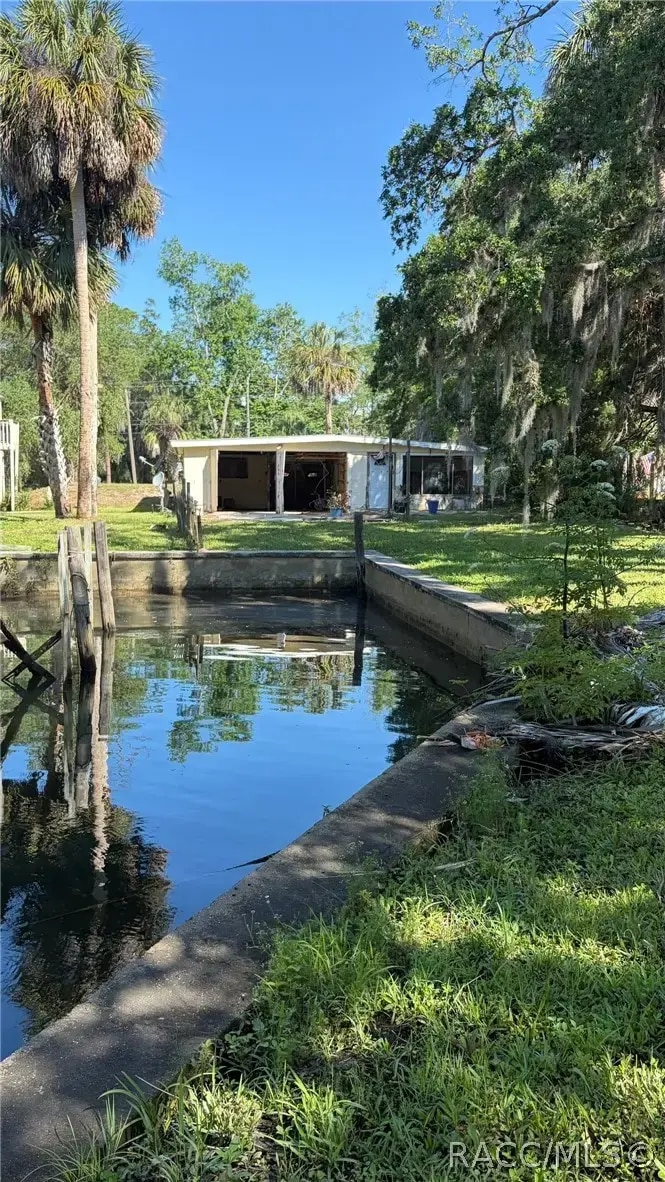 6601 Riverside Dr, Yankeetown, FL for Sale