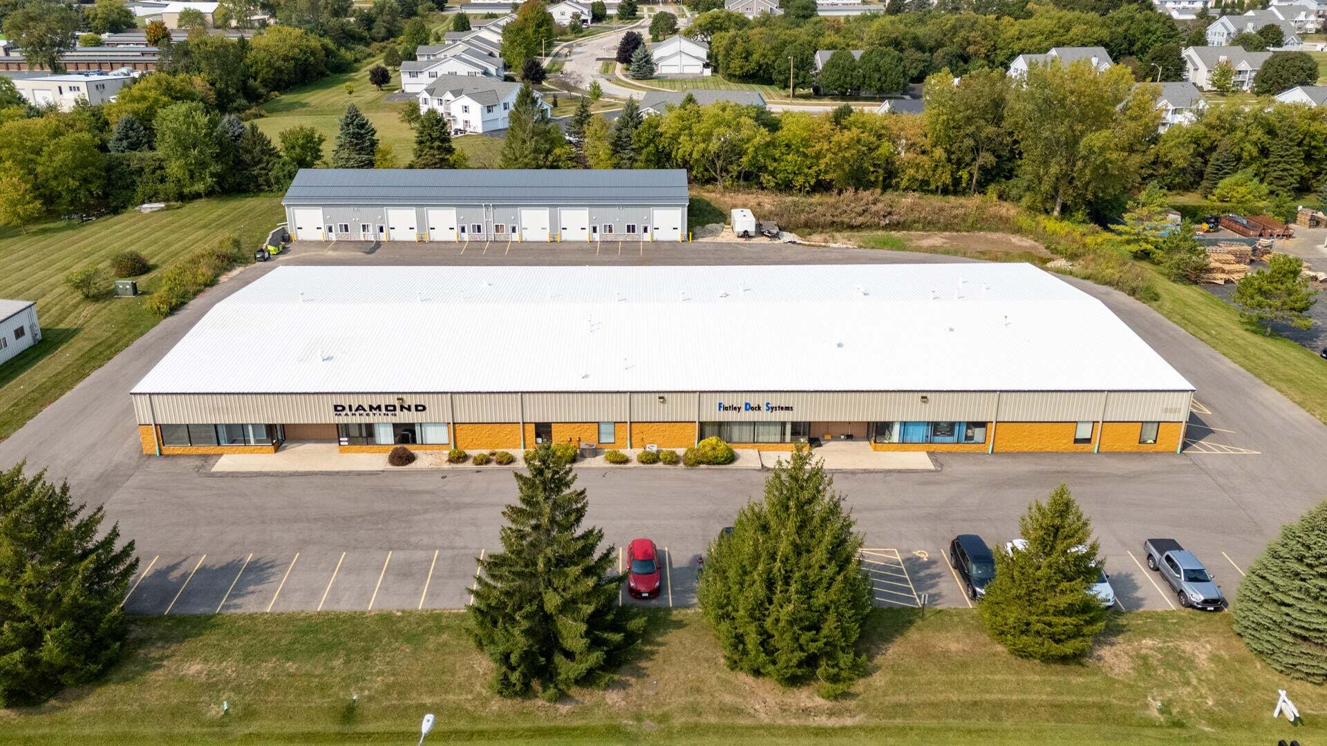 2220-2224 Stonebridge Rd, West Bend, WI for Rent