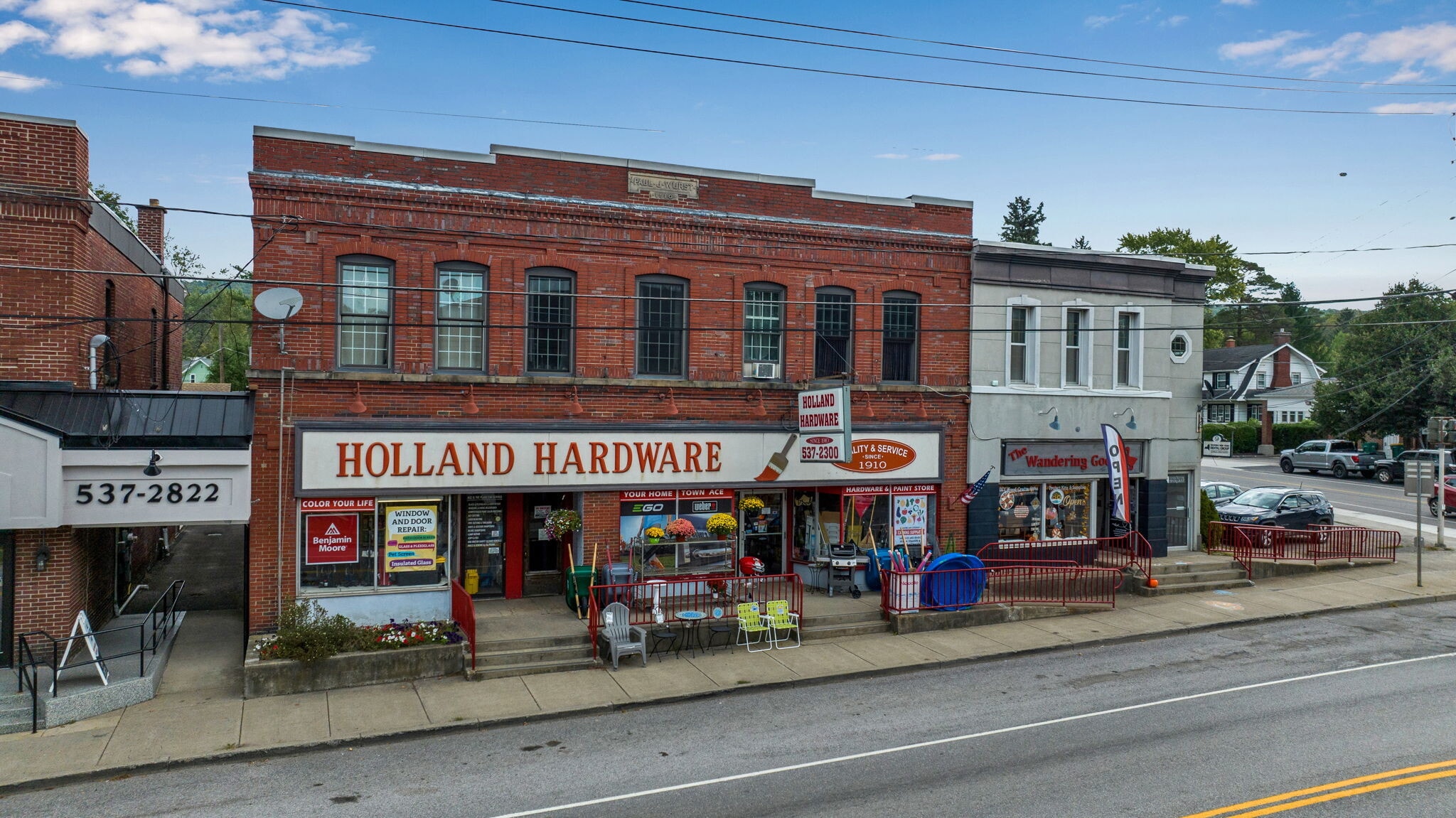 9 N Main St, Holland, NY for Sale