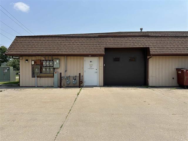 103 Commercial Dr, Iowa City, IA for Sale