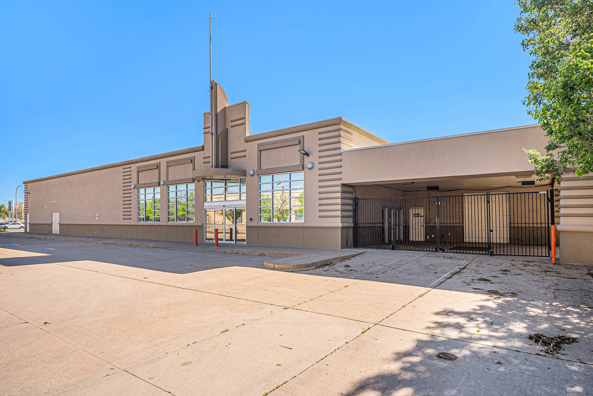 7950 W Colfax Ave, Lakewood, CO for Sale