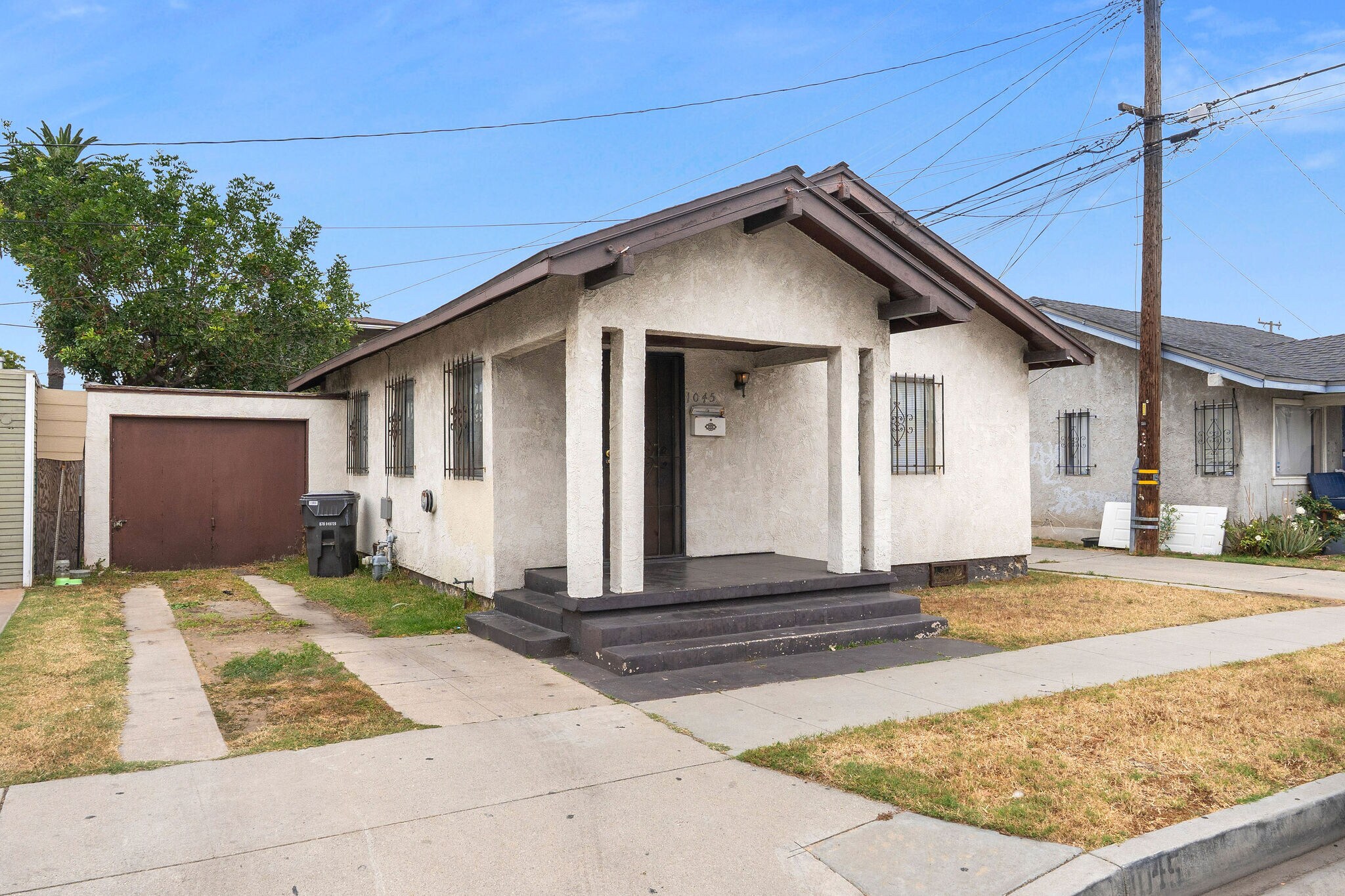 1045 E New York St, Long Beach, CA for Sale