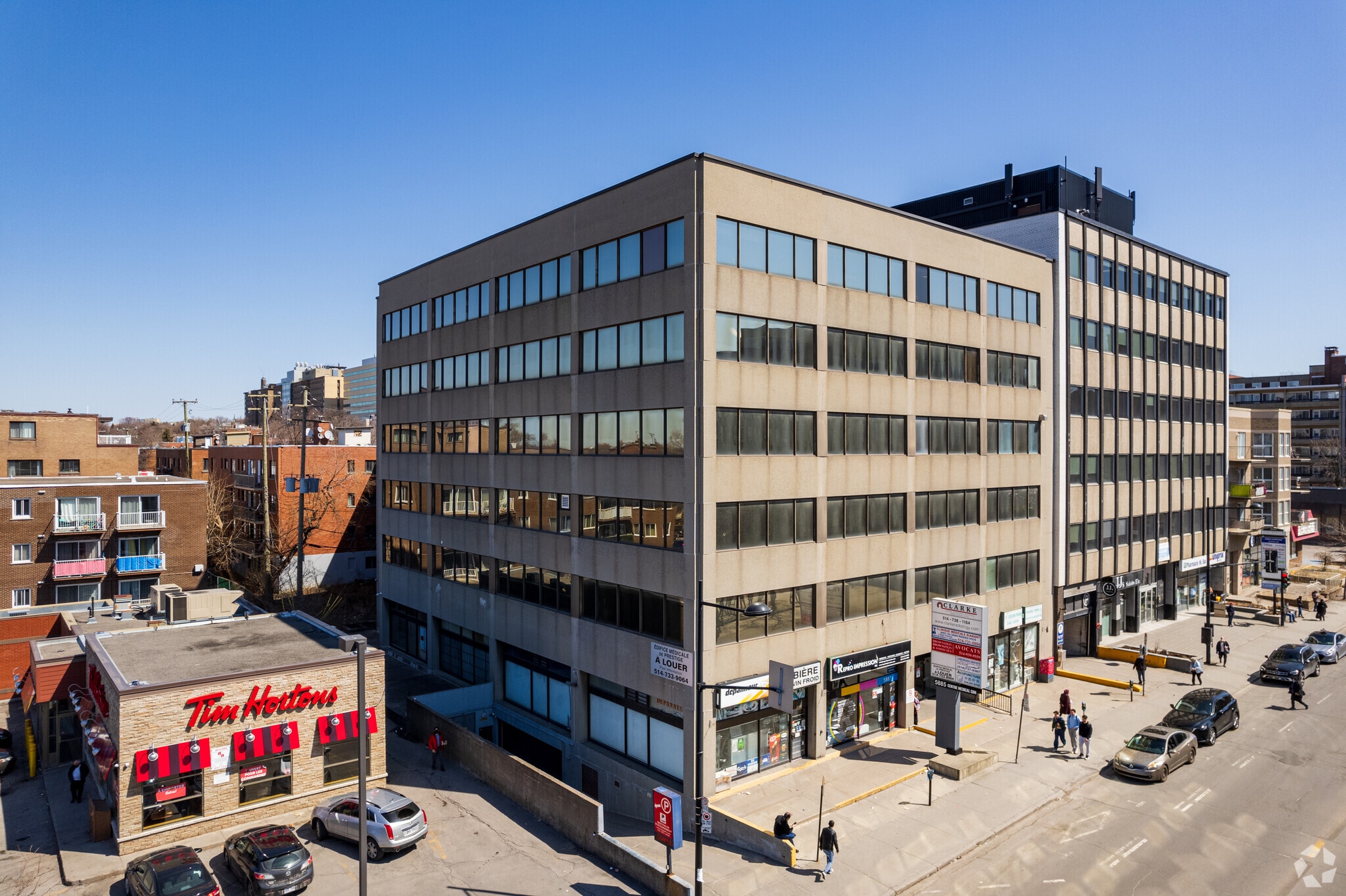 5881-5889 Ch de la Côte-des-Neiges, Montréal, QC for Rent