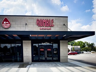 Indianapolis, IN Retail - 4825 E 82nd St