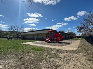 Maryland Heights, MO Office/Retail - 13601 Riverport Dr