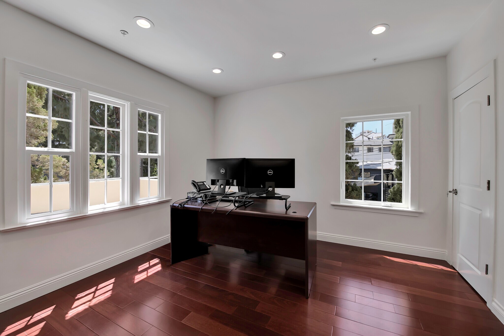 1112 N Sherbourne Dr, West Hollywood, CA for Rent