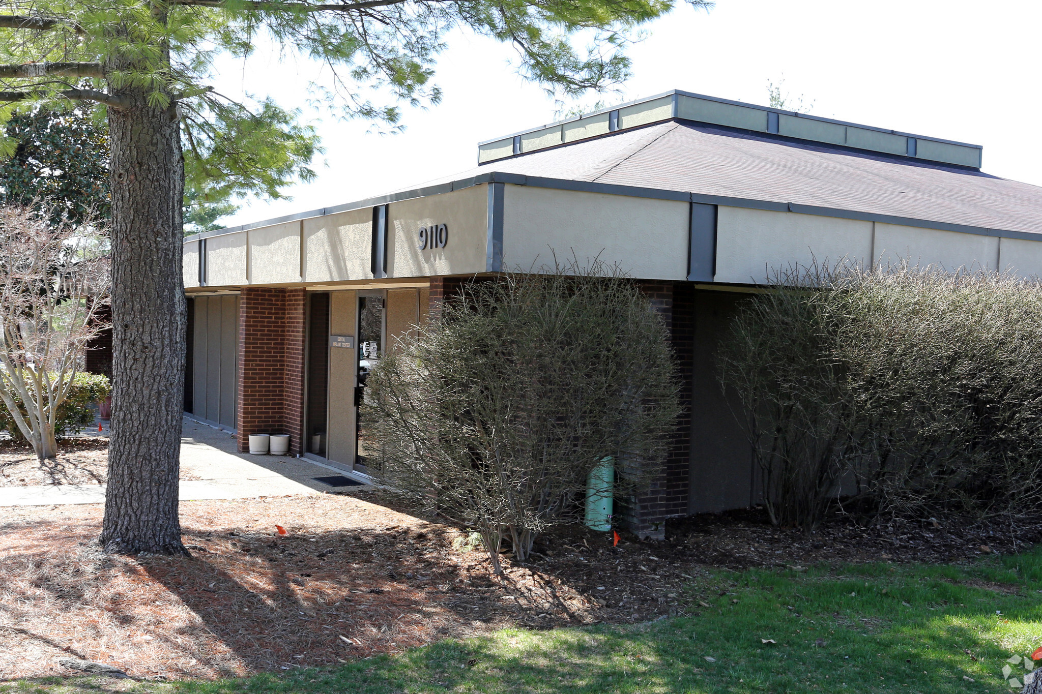 9110 Leesgate Rd, Louisville, KY for Rent
