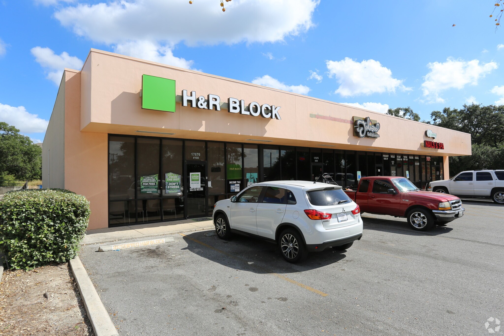 17676 Blanco Rd, San Antonio, TX for Rent