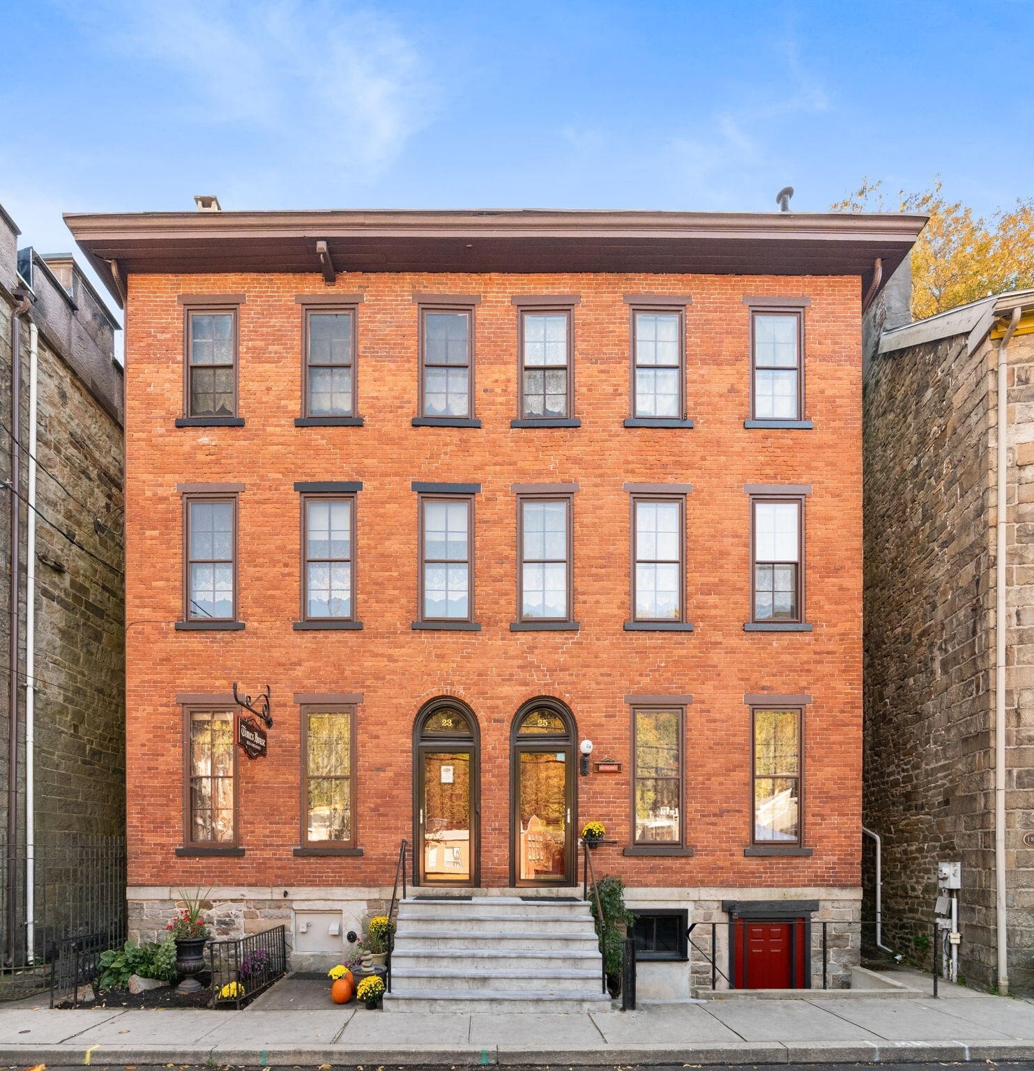 23-25 Race St, Jim Thorpe, PA for Sale