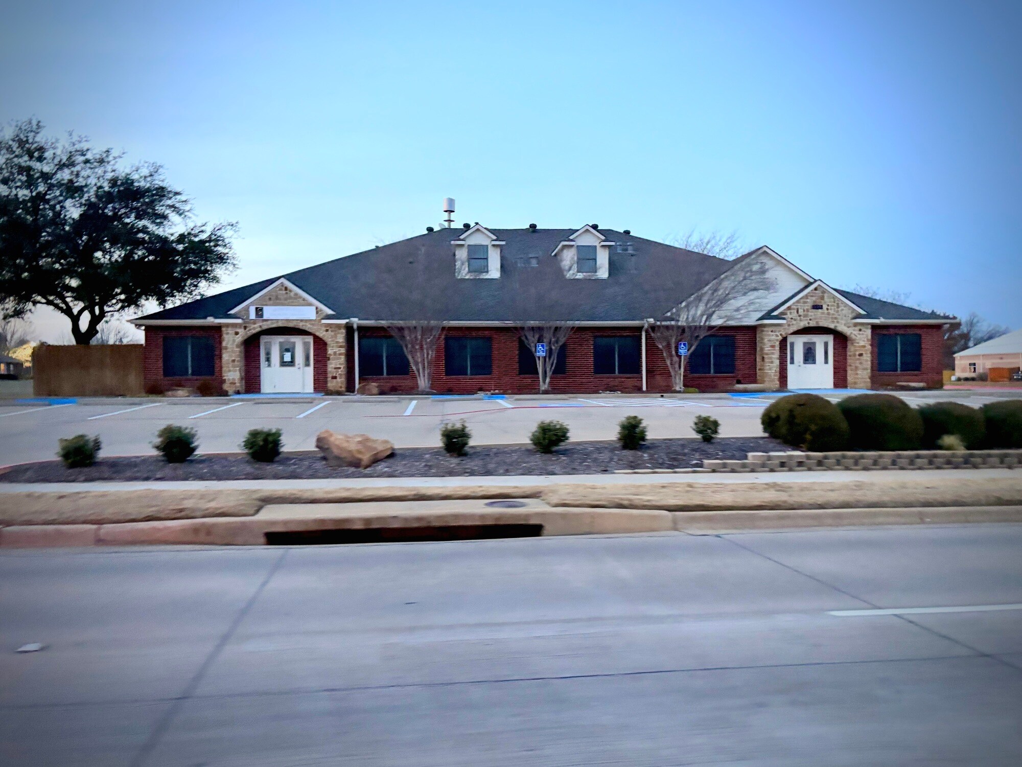 649 Alsbury Blvd, Burleson, TX for Sale