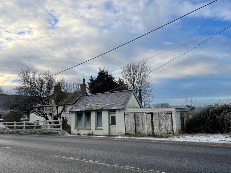 Holmes Hill, Lewes, ESX for Sale