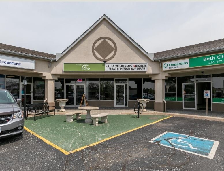 366 Manning Rd Windsor, ON N8N 4W5 Retail Property for Lease on