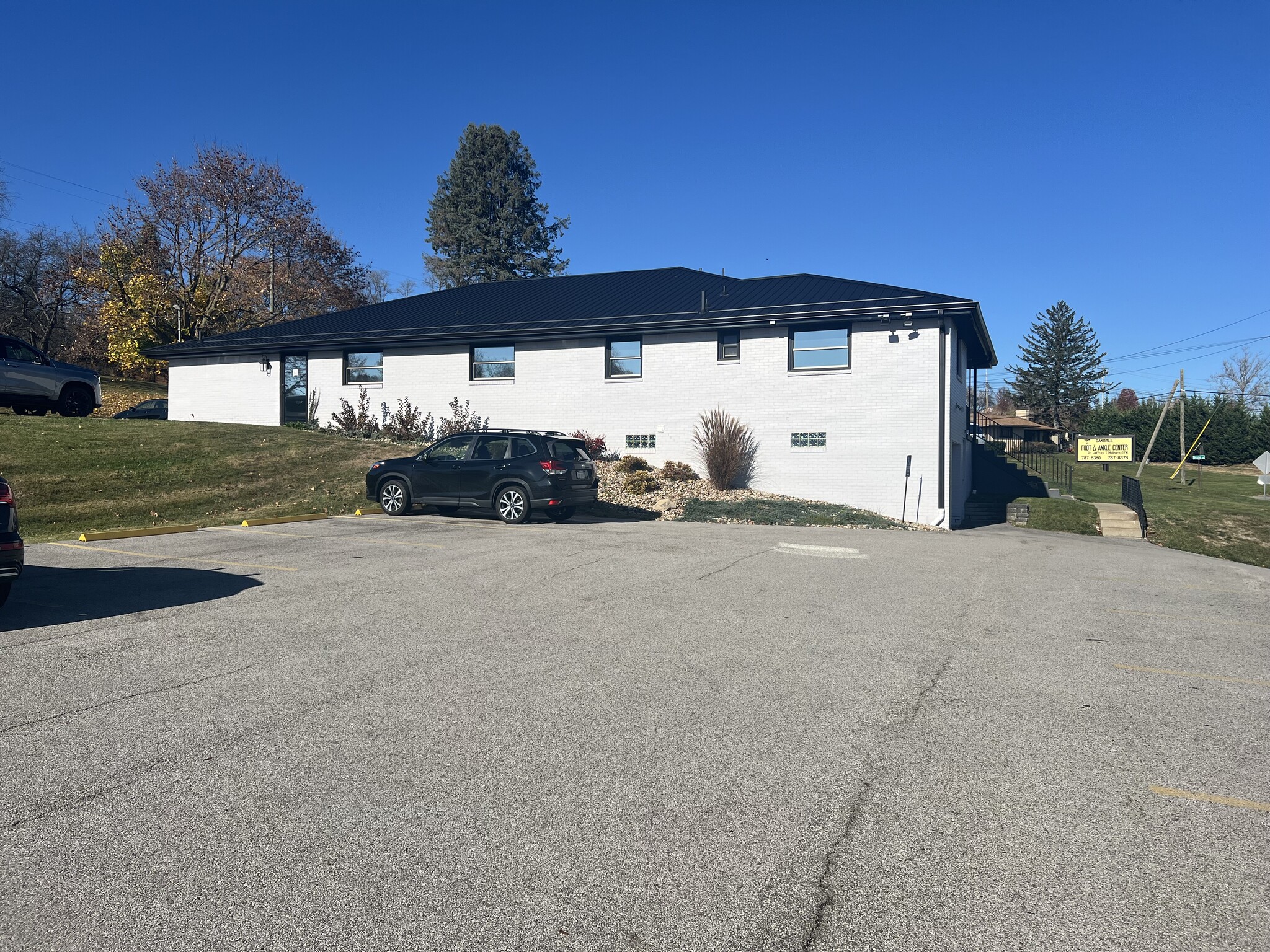 1050 Oakdale Rd, Oakdale, PA for Sale