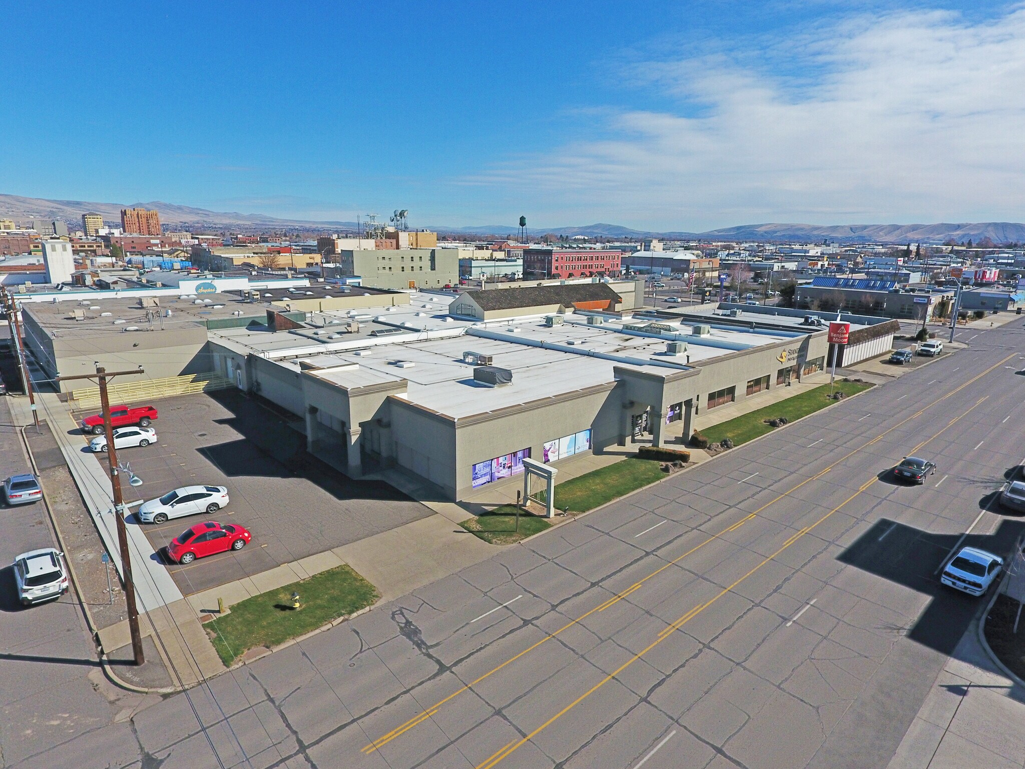409 W Yakima Ave Yakima, WA 98902 Industrial Property for Lease on