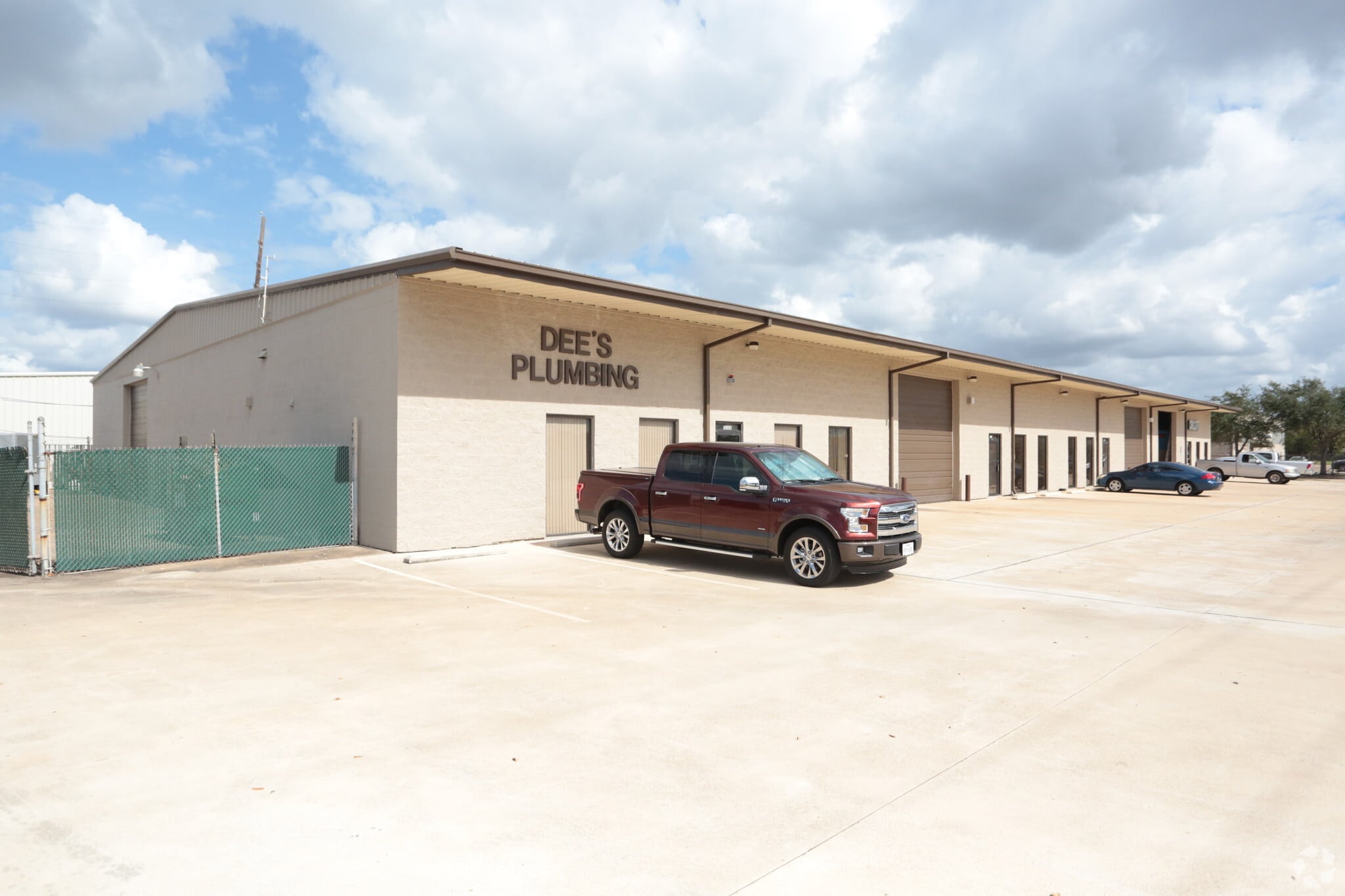 10302-10308 Cash Rd, Stafford, TX for Rent