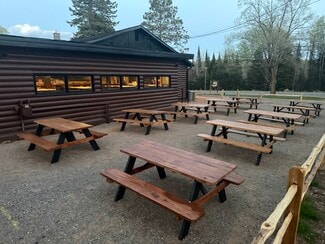 Crystal Falls, MI Restaurant - 1640 W US-2