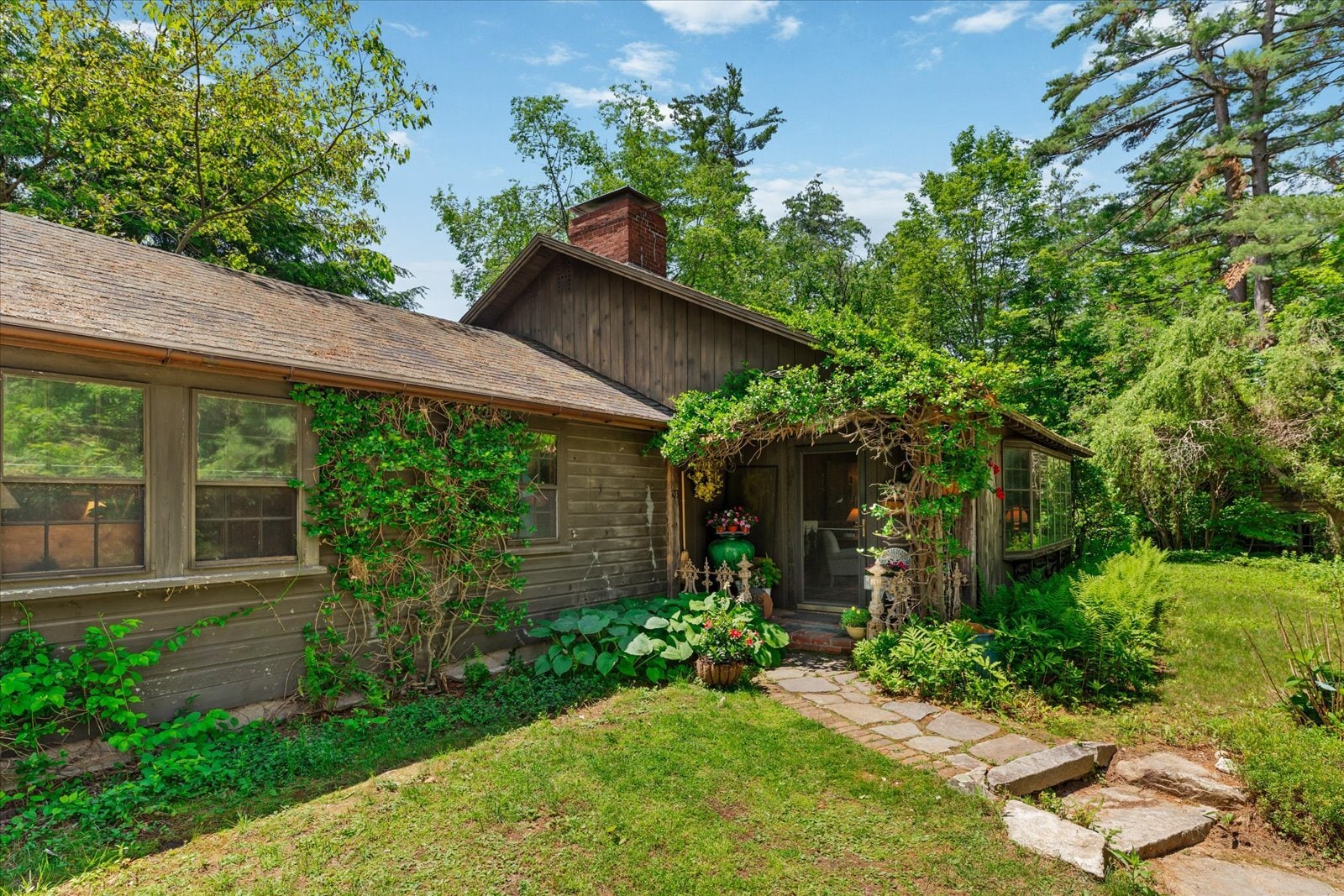 103 Wilton Rd Peterborough, NH 03458 Retail Property for Sale on